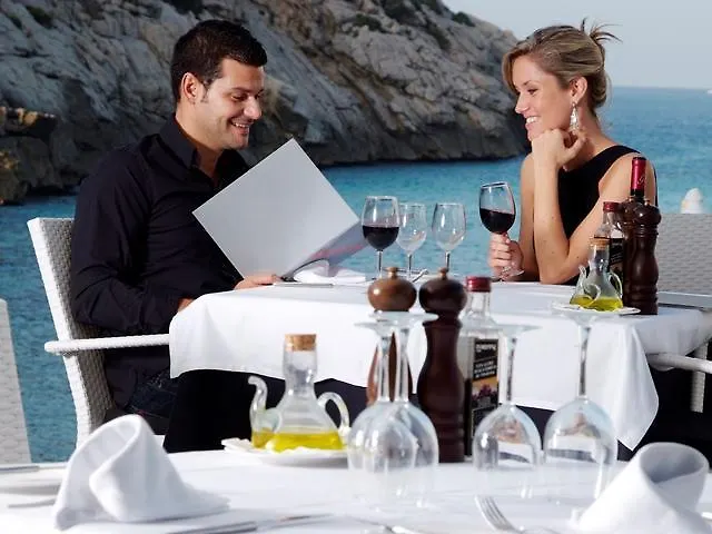 Hotel Hoposa Niu Cala de Sant Vicenc 4*,